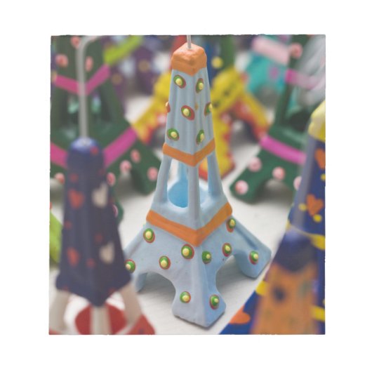 フランス、パリ、ミニチュアエッフェルタワー ノートパッド (正面)