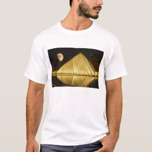 フランス, パリ, ルーブル美術館, 夜間 Tシャツ