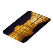 フランス、パリ、ルーヴル美術館。 マグネット (左側)