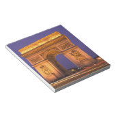 フランス、パリ、凱旋門の夕暮れ。 ノートパッド (アングル)