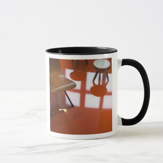 フランス，パリ，装飾美術館，展示 マグカップ (右)