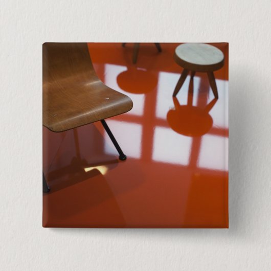 フランス，パリ，装飾美術館，展示 缶バッジ (正面)