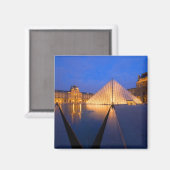 フランス、パリ。黄昏時のルーブル美術館 マグネット (正面/裏面)