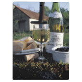 フランス、ブルゴーニュ、シャブリ。地元のワインと クリップボード (裏面)