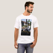 フランス ブルゴーニュ シャブリ 地方のワインと Tシャツ (正面フル)
