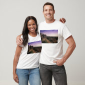 フランス、ラングドック地方 カルカソンヌ 2 Tシャツ (ユニセックス)