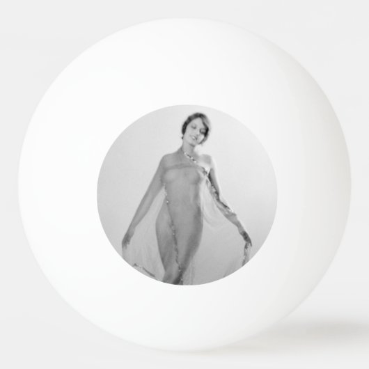 フランチェスカは美しい少女、イタリアの美少女 卓球ボール (正面)