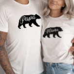 フランネルアドベンチャーパベアーベビーシャワー Tシャツ<br><div class="desc">この素朴なシスポーツのャツが好き!赤ちゃんシャワーを計画することは楽しい経験になり、クリエイティブユニオンデザインのフランネルアドベンチャーベビーシャワーテーマを選択することによって、touchを追加しながらパーティー計画プロセスを簡素化することができ魅力的る。素朴なママのクマとベビーのクマは、これらのデザインに穏やかで居心地の良い雰囲気を呼び出祝し、それが男の子か女の子か、新しい到着に最適である。事前に設計された招待状とデコを選択することで、パーティープランナーは簡単に結束した魅力的な設定を作成できる。スナッグフランネルの背景とカントリークラフト紙の要素はまた、大事な行事の全体的な暖かさと喜びを高める永遠でジェンダーニュートラルな美学を提供する。これらのテンプレートは、計画プロセスを合理化するだけでなく、美しく調和し、記憶に残るイベントを確保する。</div>