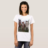 フリスクな髪、4頭の馬の仲間。 Tシャツ (正面フル)