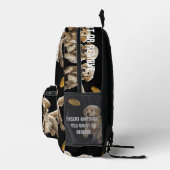 フリスビーを連れた丸い写真と文字犬 プリントバックパック (右)