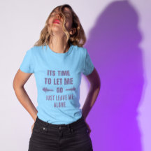 フリーな休日を楽しむ 人に邪魔されないTシャツ