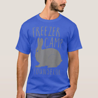 フリーザーキャンプバックヤードミートラビットホームステッド Tシャツ