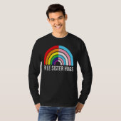 フリーシスターハグレインボートランスジェンダー国旗Lgbtq Ga Tシャツ (正面フル)