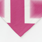 フリースブランケット – マゼンタダイヤモンドブロック (角)