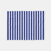 フリースベビーブランケットネイビーブルー&ホワイトストライプズ フリースブランケット (正面(横))