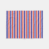 フリースレッドホワイトおよびブルーストライプのブランケット フリースブランケット (正面(横))