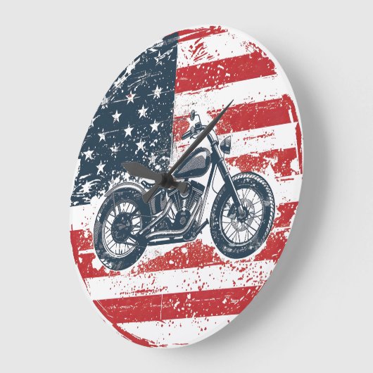 フリーダムライド:レトロオートバイとアメリカ国旗 ラージ壁時計 (傾斜)