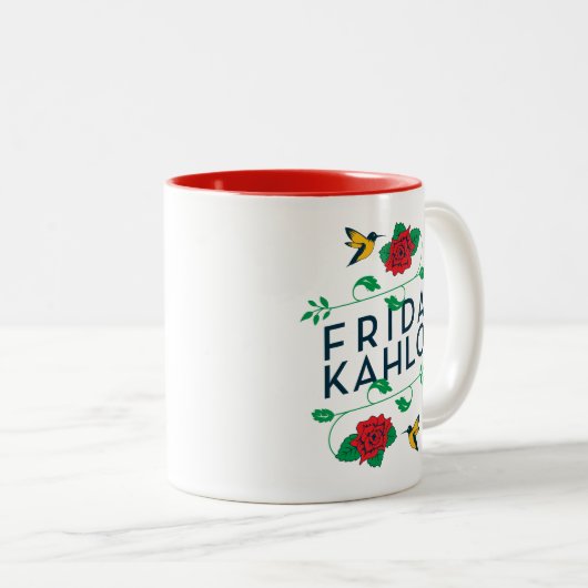 フリーダ・カーロ|の花柄のタイポグラフィ ツートーンマグカップ (正面右)