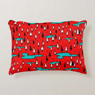 フリーハンドの木：スカンジナビアのクリスマスパターン。 アクセントクッション