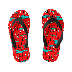 フリーハンドの木：スカンジナビアのクリスマスパターン。 キッズビーチサンダル