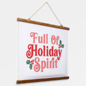フルオブホリデースピリット – フェスティバルタイポグラフィ 吊り下げ型タペストリー (傾斜あり)