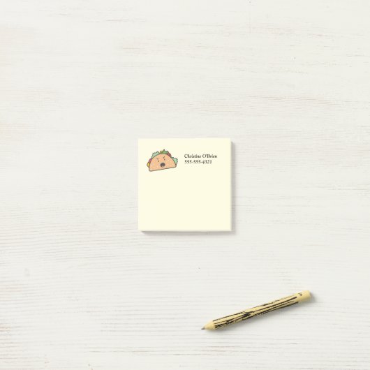 フルネームおよび電話が付いている怒っているタコス ポストイット (デスク上)
