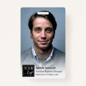 フルフォトおよびスモールロゴ従業員ID バッジ (正面)