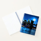 フルムーンジャーナルの下のブルックリン橋 ノートブック (内部)