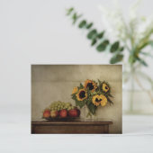 フルーツオンプレート、ひまわり花束スチルライフ ポストカード (スタンド正面)