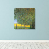 フルーツツリーズバイグスタフクリムト、ヴィンテージアールヌーボー キャンバスプリント (インサイチュ (ウッドフロア))