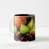 フルーツフィグブラックベリーピーチマグ ツートーンマグカップ (正面左)