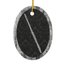 フルートの楕円形のオーナメントのペンダント