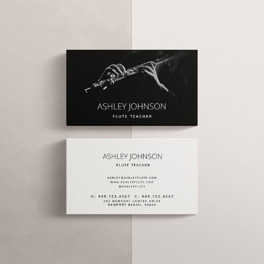 フルートモダン先生ソリスト黒白フォト 名刺