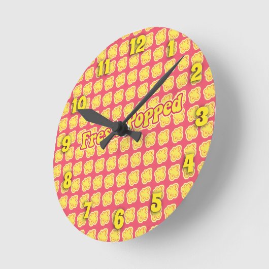 フレッシュおもしろいポップコーンのパターン漫画アート ラウンド壁時計 (傾斜)
