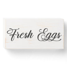 フレッシュエッグズファームハウスウッドサイン