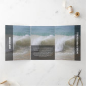 フレッシュブラックの透モダン過性 三つ折りカード (内部)