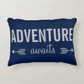 フレッシュブルータイポグラフィアドベンチャーシーカー アクセントクッション (正面)