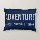 フレッシュブルータイポグラフィアドベンチャーシーカー アクセントクッション (裏面)