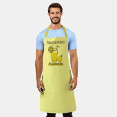 フレッシュ搾りレモネードベンダー エプロン (着用した状態)