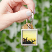 フレドリック・アーサーによるナイルでのミイラの葬儀 キーホルダー (手)