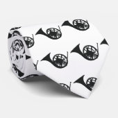 フレンチ・ホルンのタイ(白い) ネクタイ (ロール)