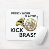 フレンチ・ホルンプレーヤーの蹴りの黄銅 マウスパッド (マウス)