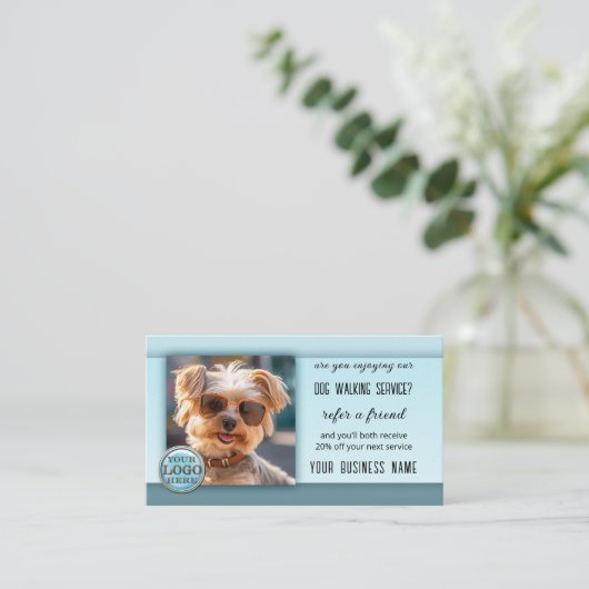 フレンドのロゴを参照するQRコードフォトドッグウォーカー 紹介カード (スタンド正面)