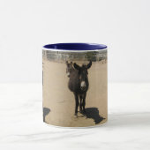 フレンドリーなろばの群れ マグカップ (中央)