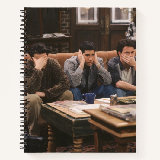 フレンド™ ソファに座ったジョーイ、ロス、チャンドラー ノートブック (正面)