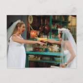 フレンド™ |フォエベとモニカ結婚のドレス インビテーションポストカード (正面)