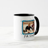 フレンド™ |フォエベ&モニカWaxing Legs マグカップ (正面右)