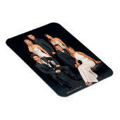 フレンド™ |白黒のグループフォーマル衣服 マグネット (右側)