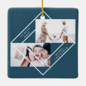 フレームモダンブルー2枚フォトメリークリスマス セラミックオーナメント (裏面)