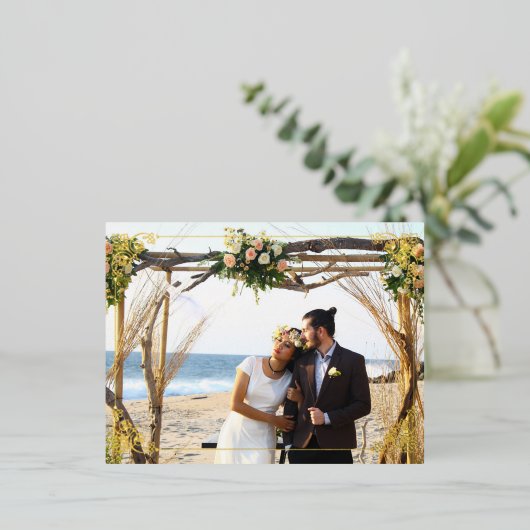 フレーム結婚カードを使ったエレガントカップル写真 箔シーズンポストカード (立ち正面)